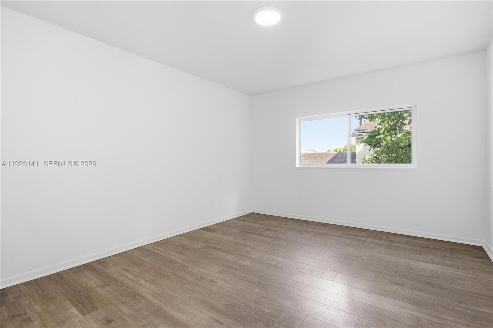 1045 SW 25th Ave