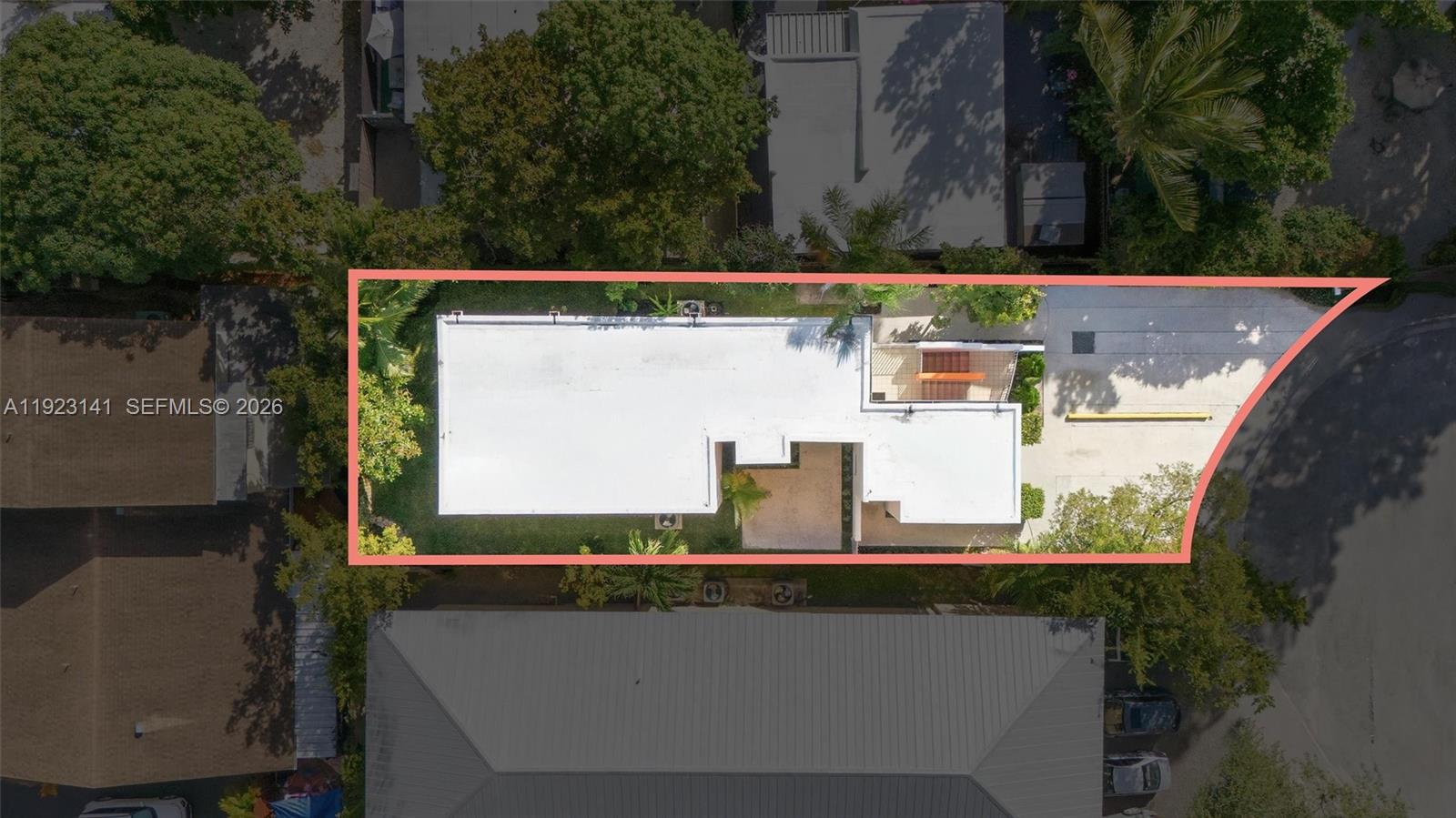 1045 SW 25th Ave