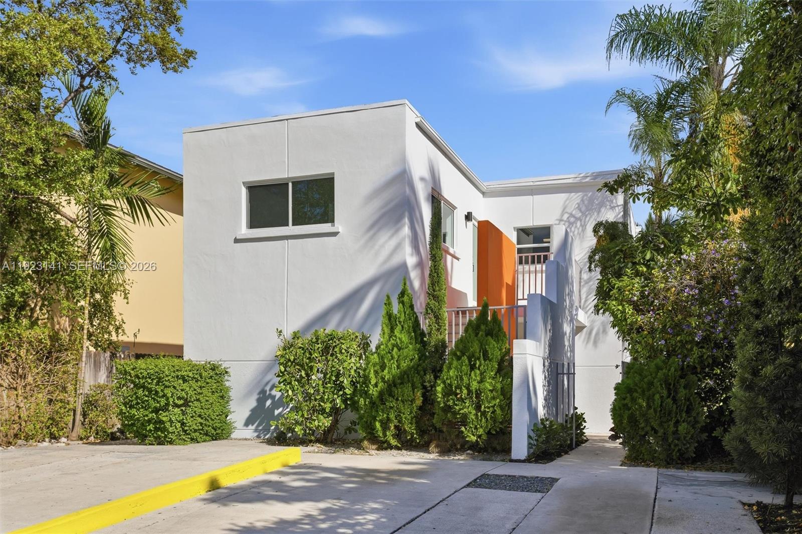 1045 SW 25th Ave