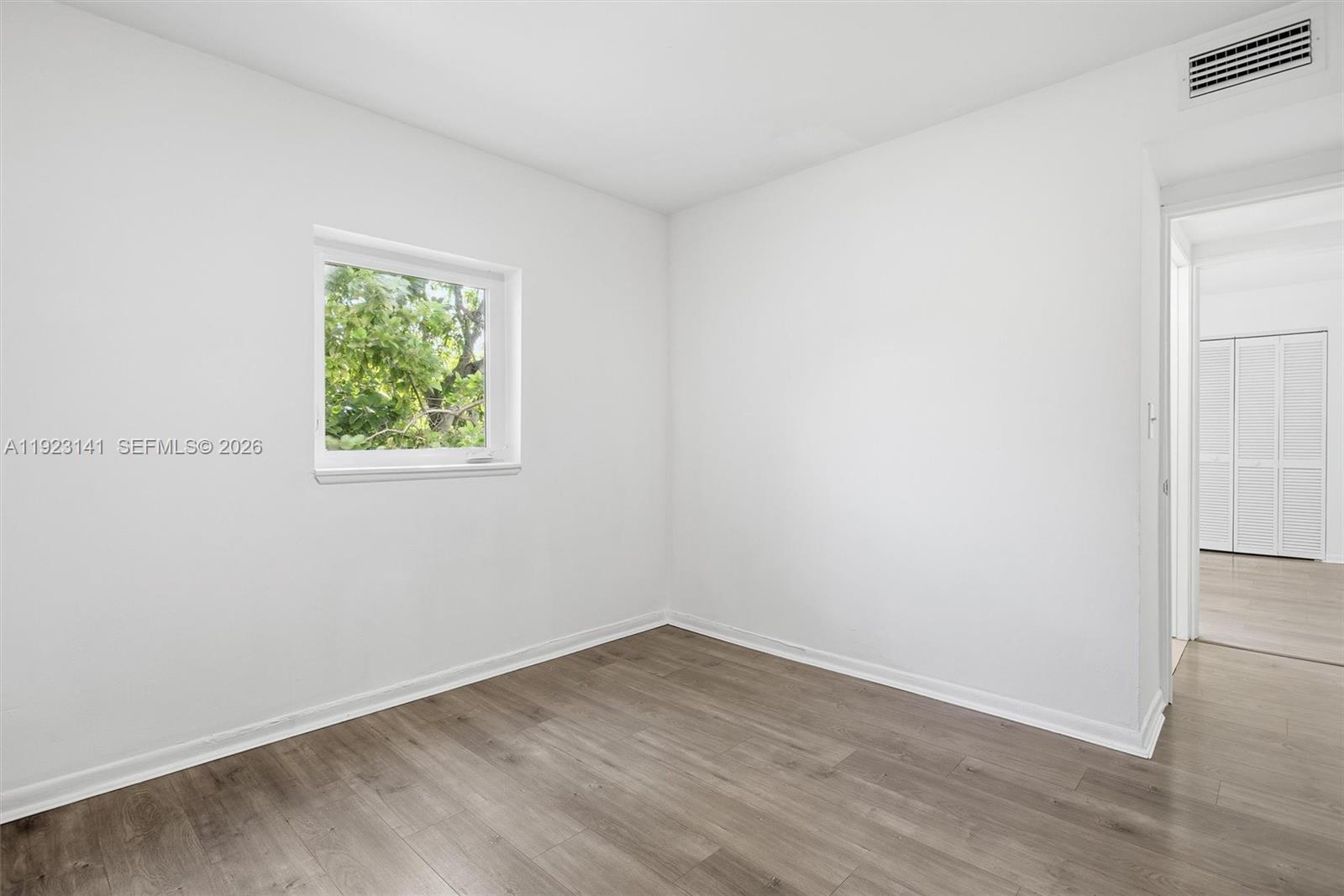 1045 SW 25th Ave