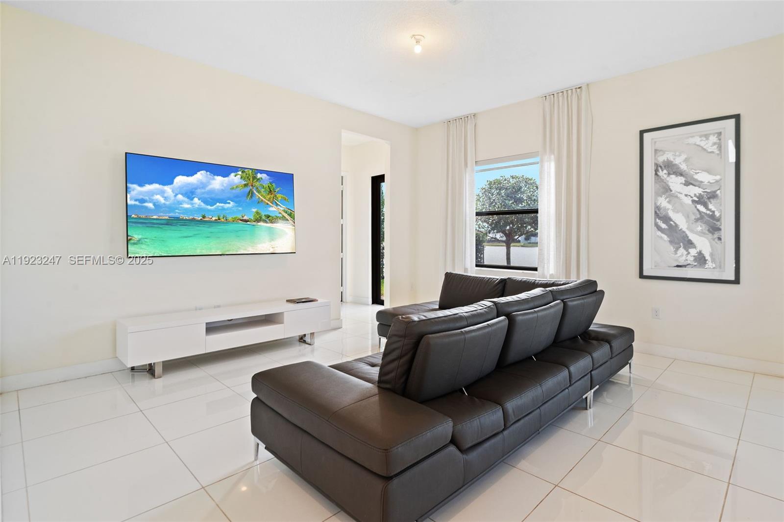 16060 NW 89th Ct Unit: *