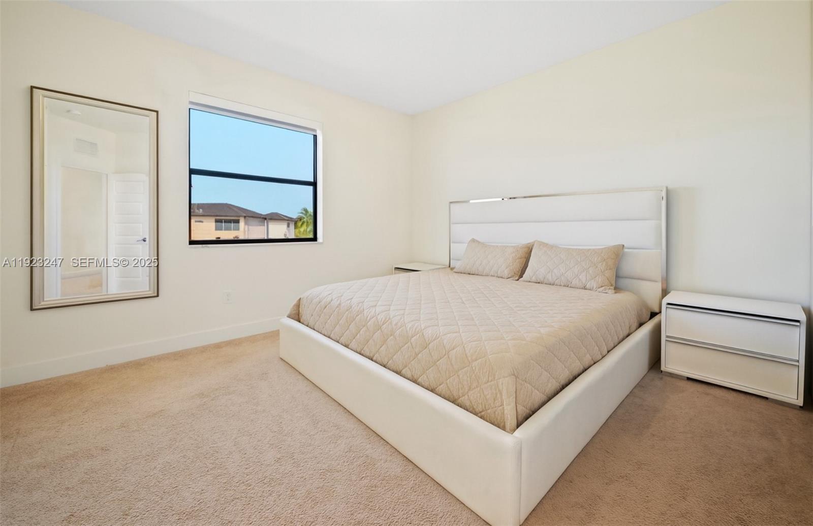 16060 NW 89th Ct Unit: *