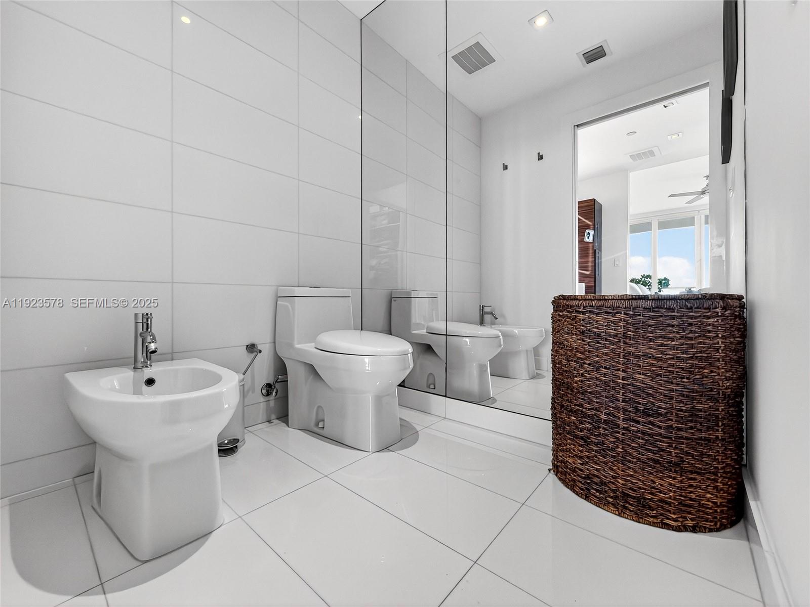 2020 N Bayshore Dr # 4103