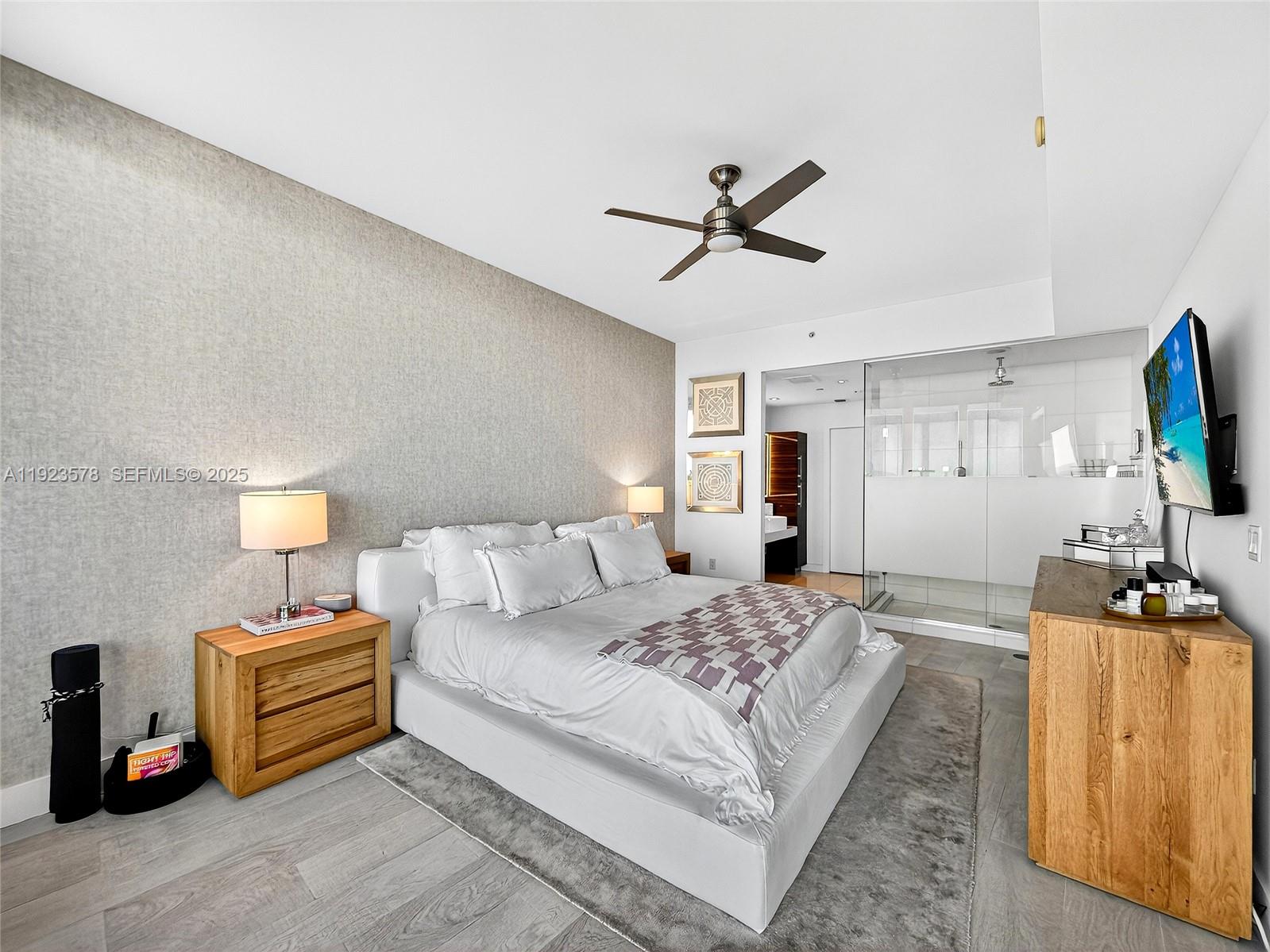 2020 N Bayshore Dr # 4103