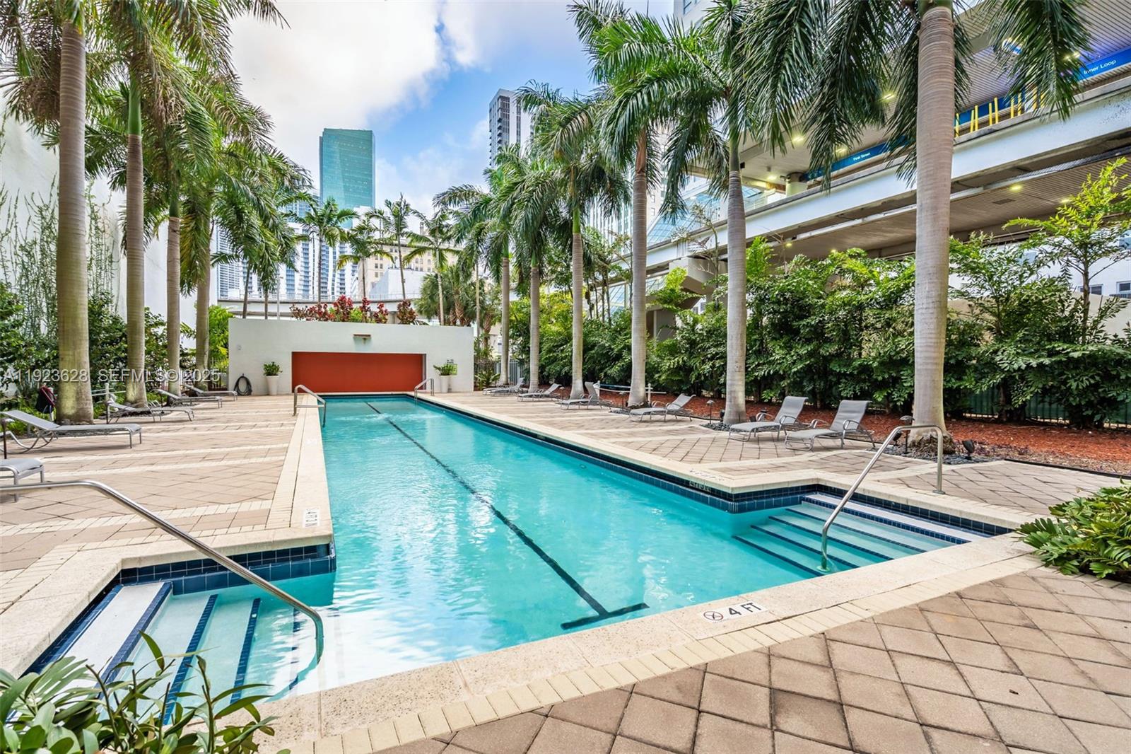 133 NE 2nd Ave # 3610