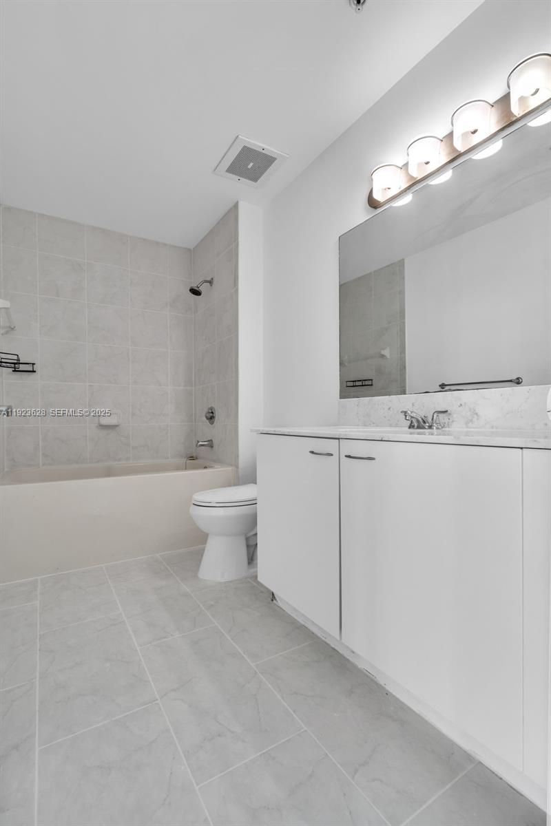 133 NE 2nd Ave # 3610