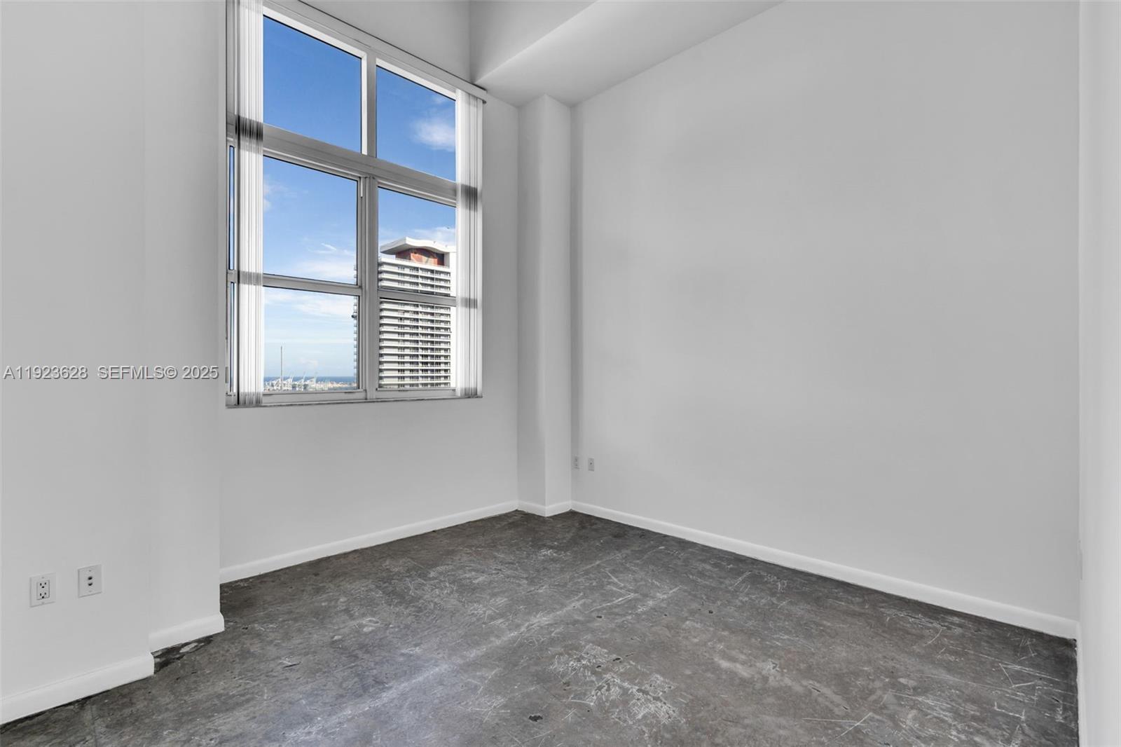 133 NE 2nd Ave # 3610