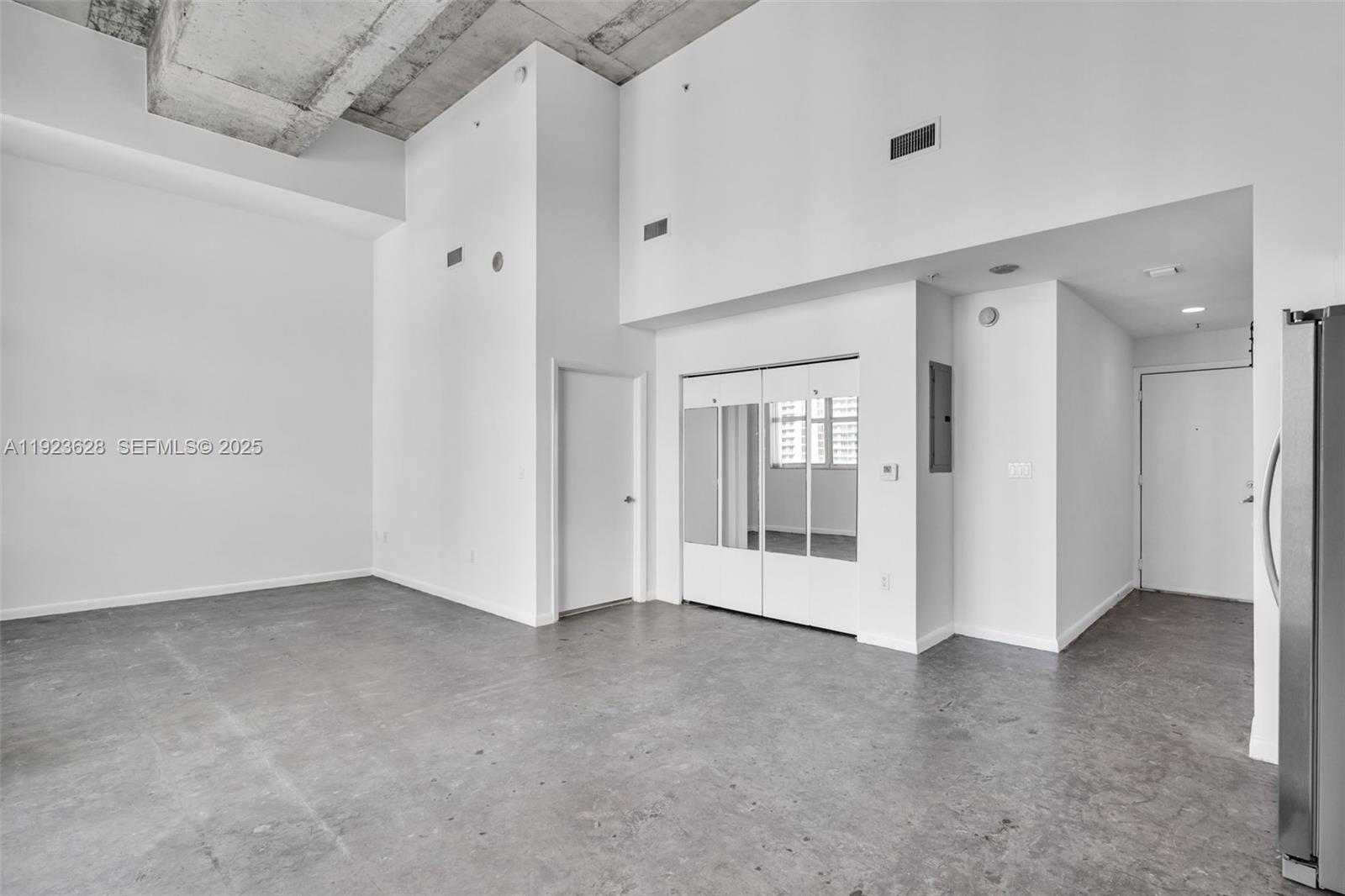 133 NE 2nd Ave # 3610