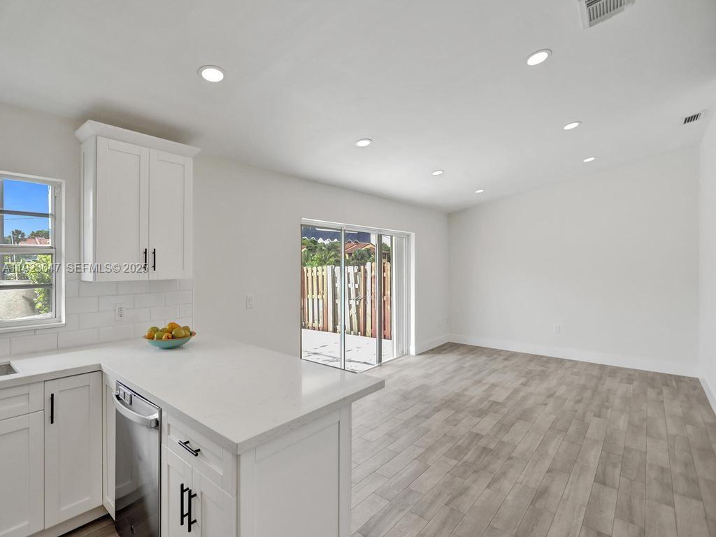 13529 SW 62nd St # 5