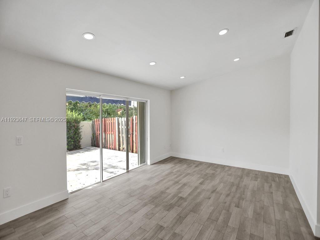 13529 SW 62nd St # 5