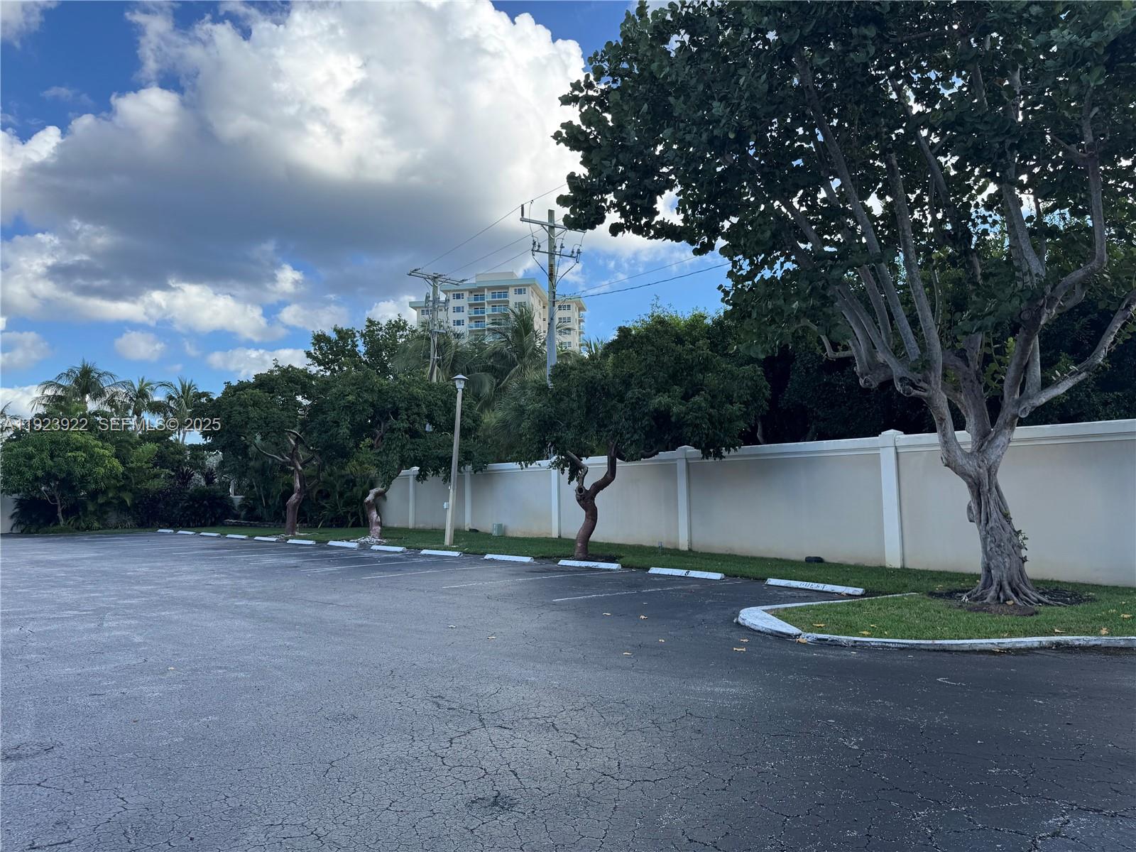 5555 N Ocean Blvd # 28