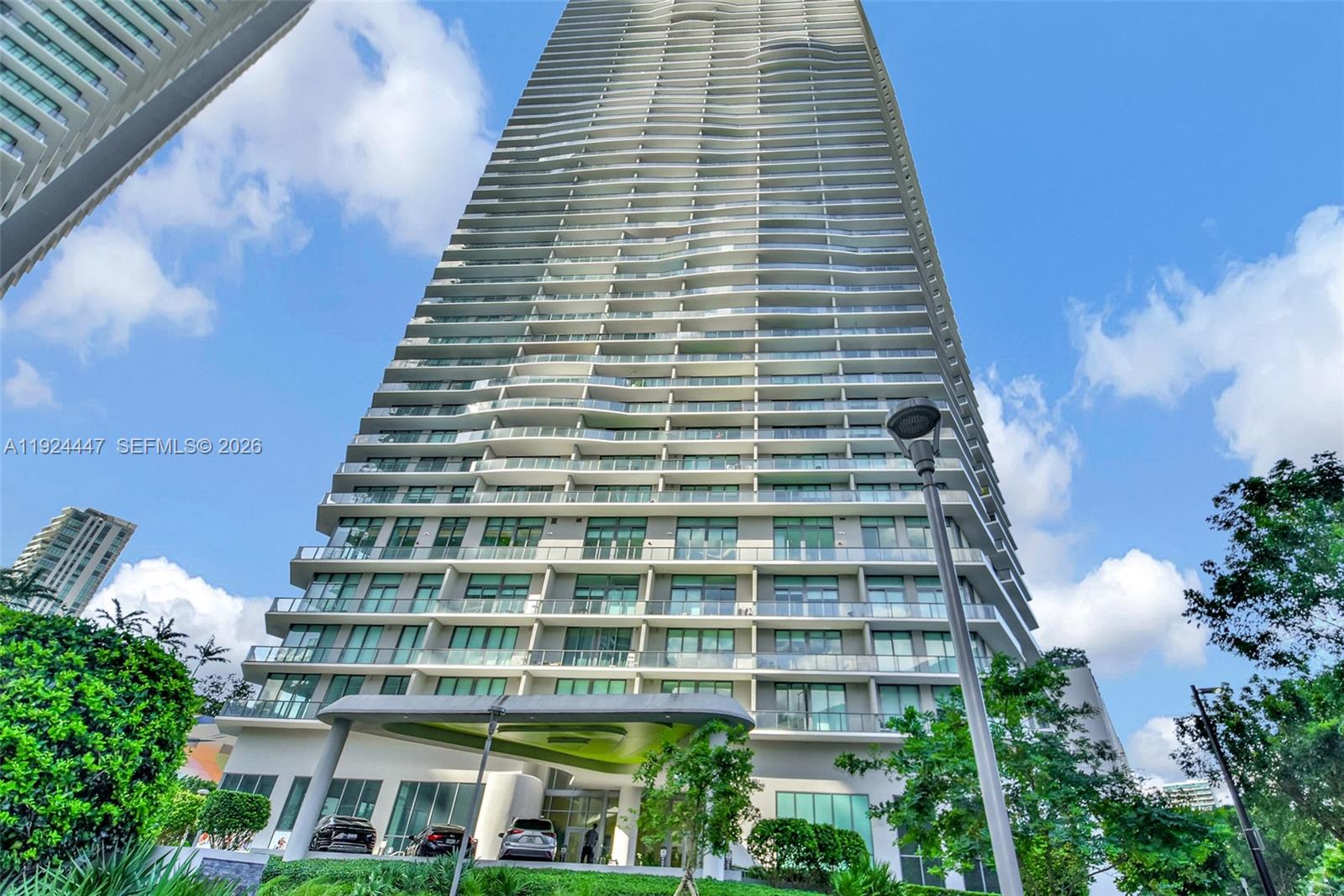 501 NE 31st St # 2902