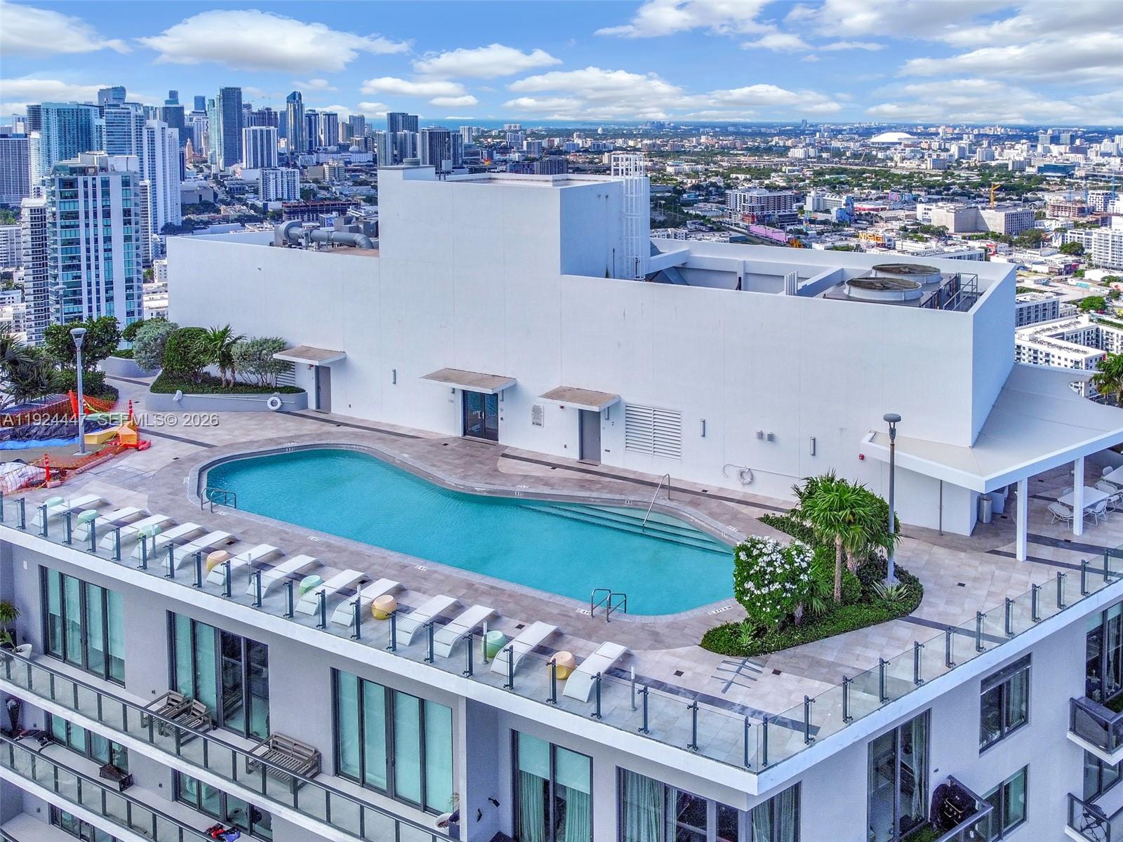 501 NE 31st St # 2902