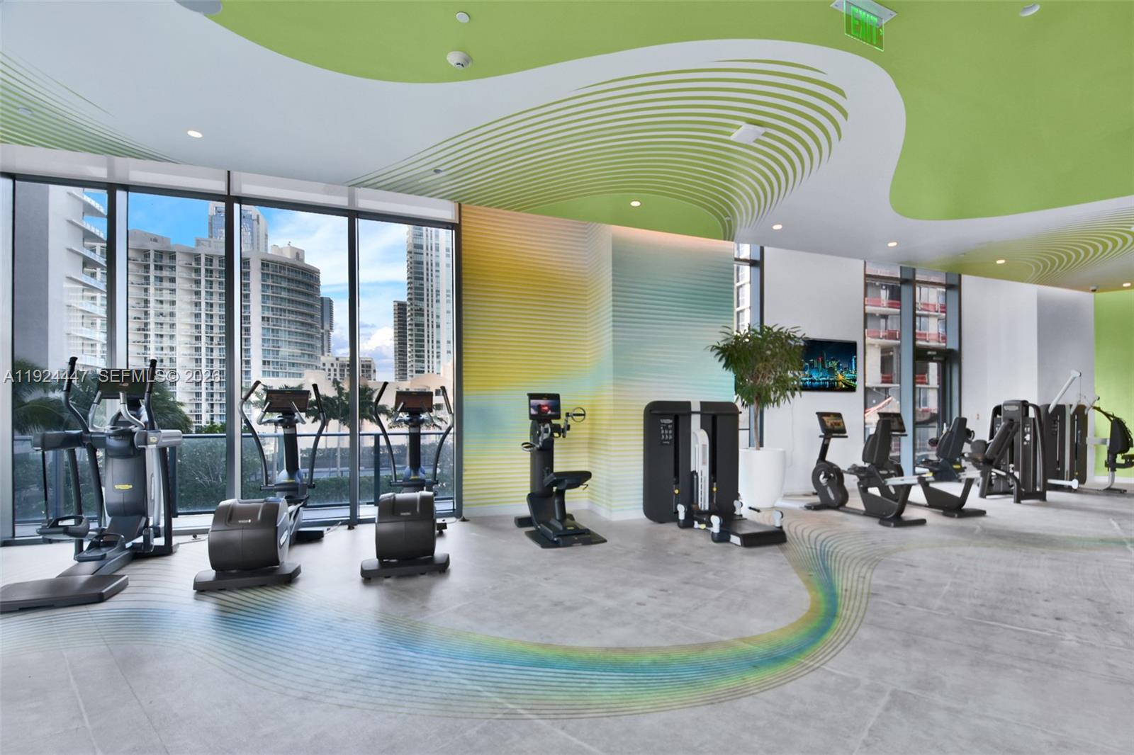 501 NE 31st St # 2902