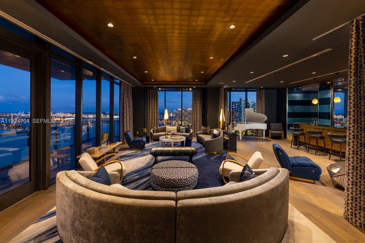 788 NE 23rd St # 2201