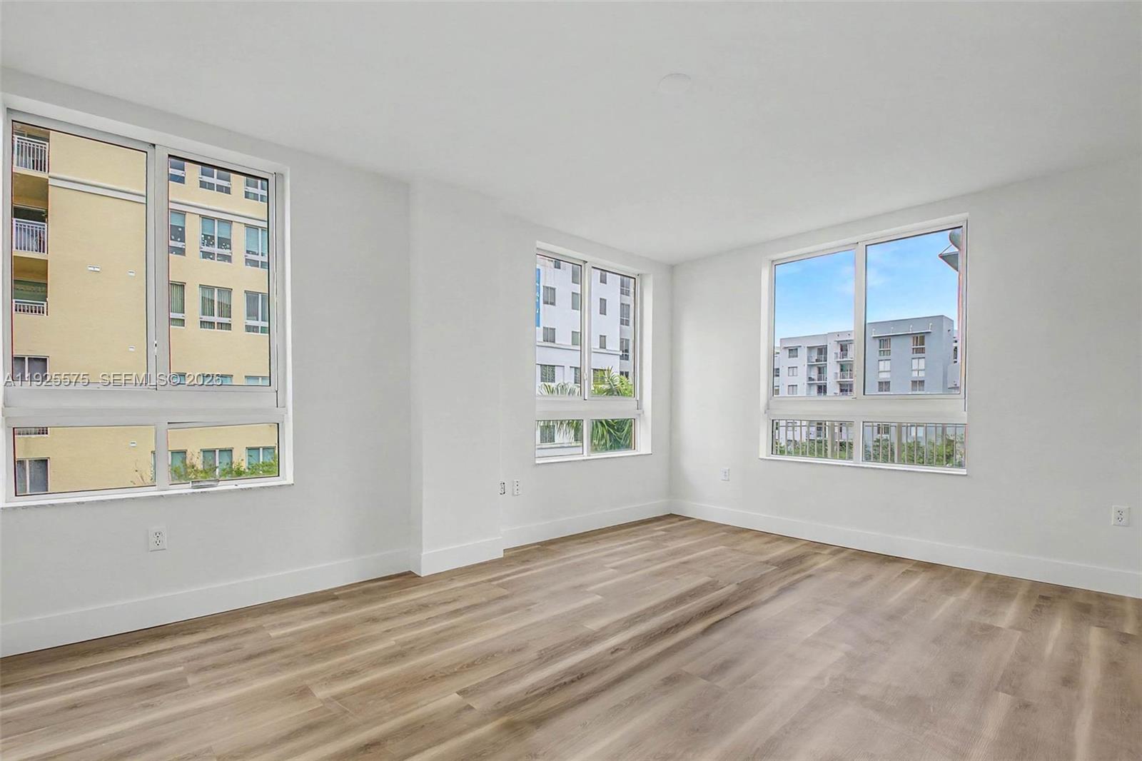 7355 SW 89th St # 502N