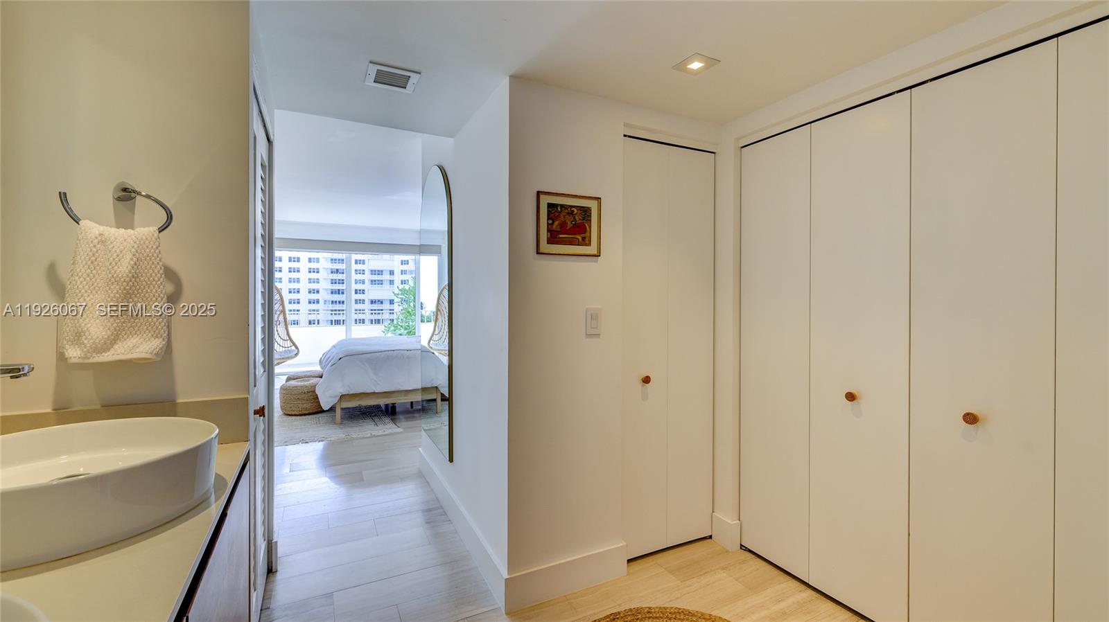 177 Ocean Lane Dr # 707