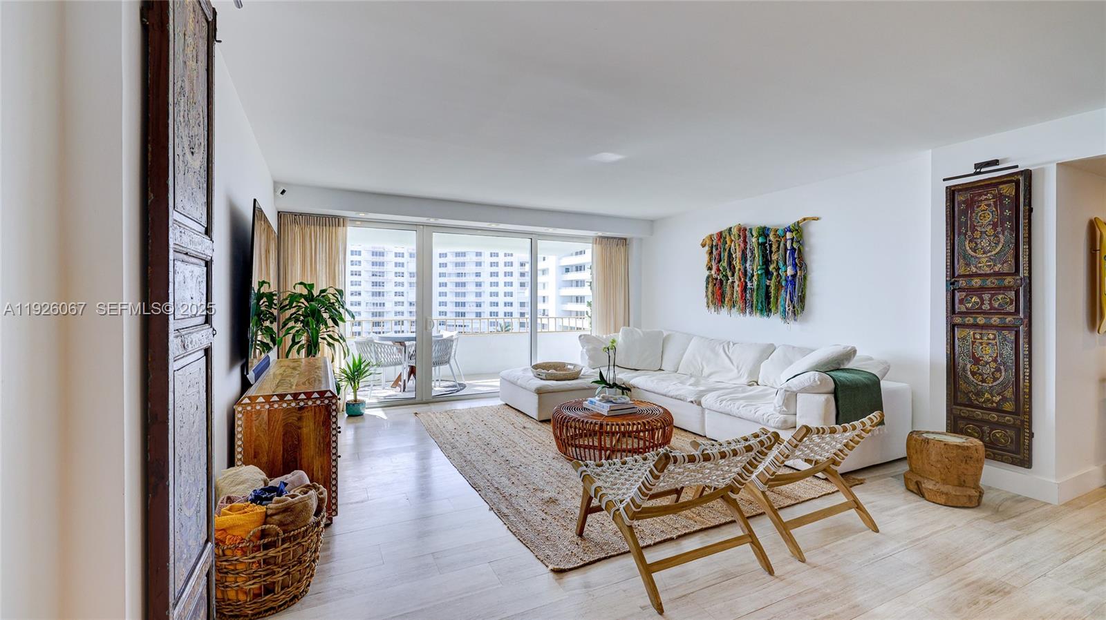 177 Ocean Lane Dr # 707