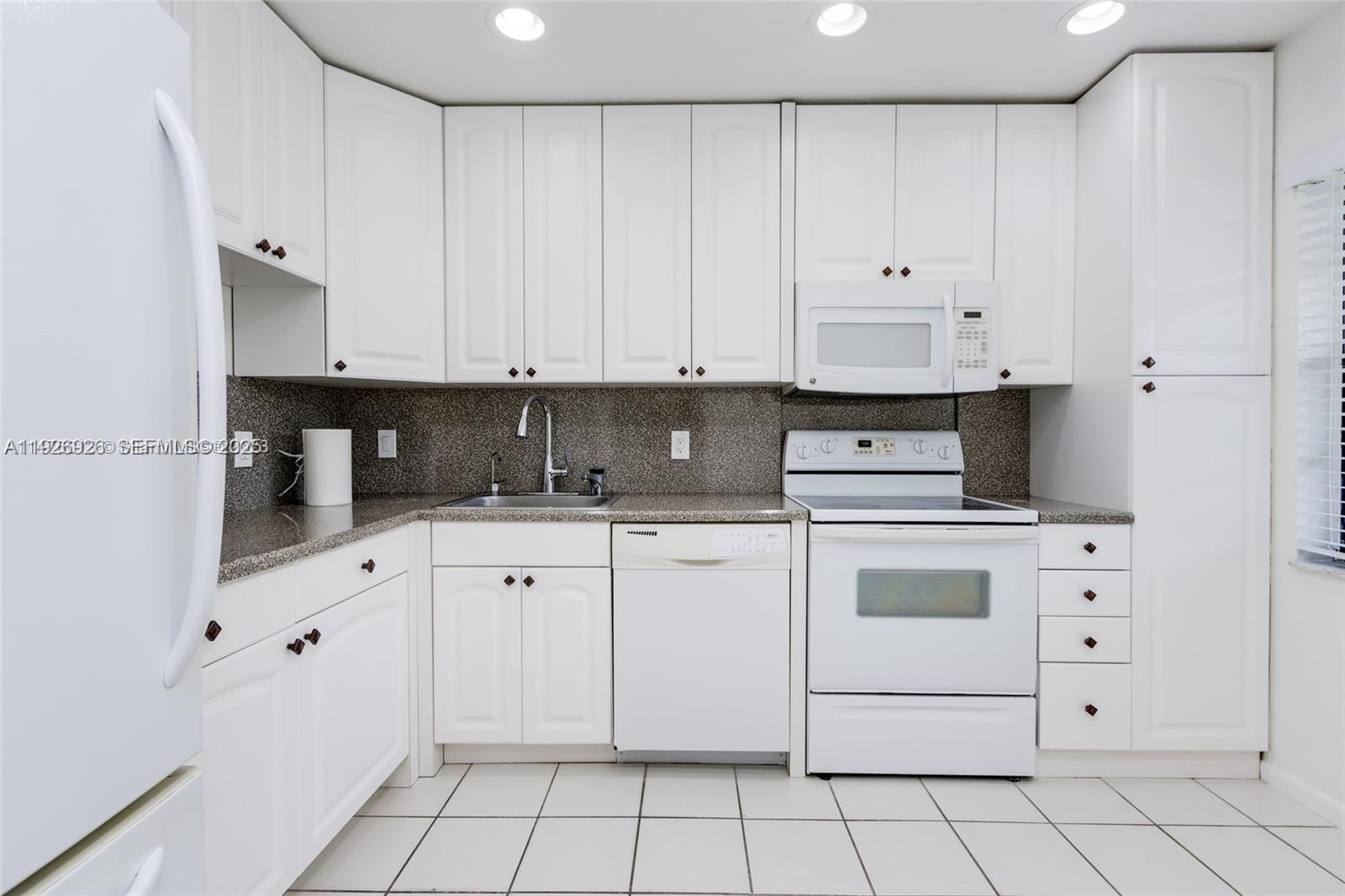 21529 Cypress Hammock Dr # 35J