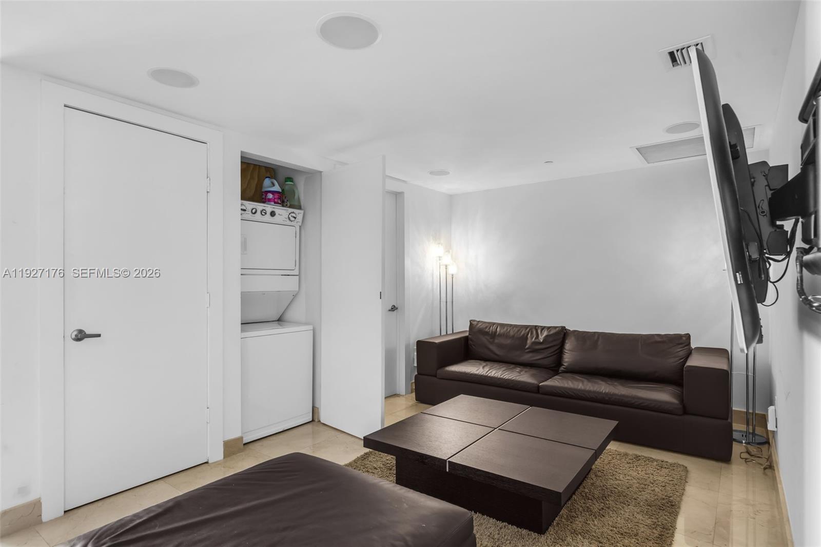 495 Brickell Ave # 2405