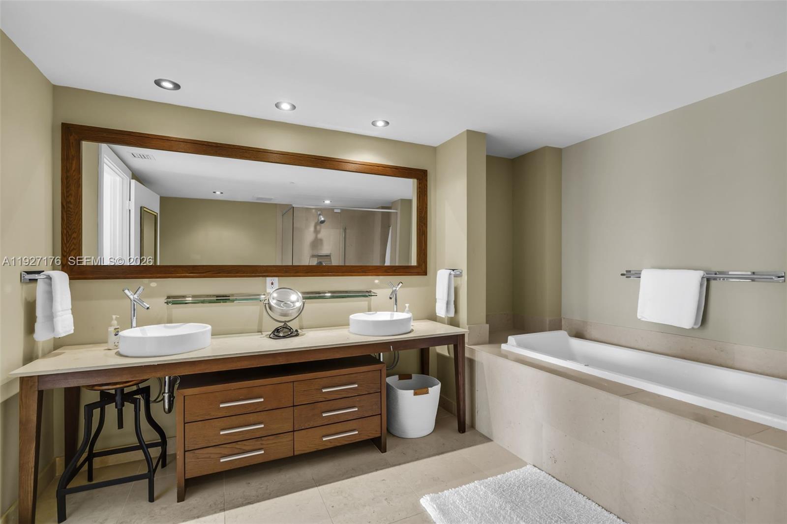 495 Brickell Ave # 2405