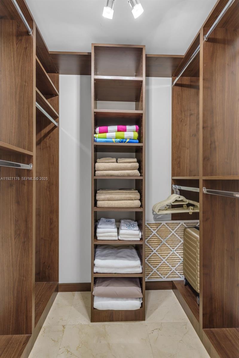 495 Brickell Ave # 2405