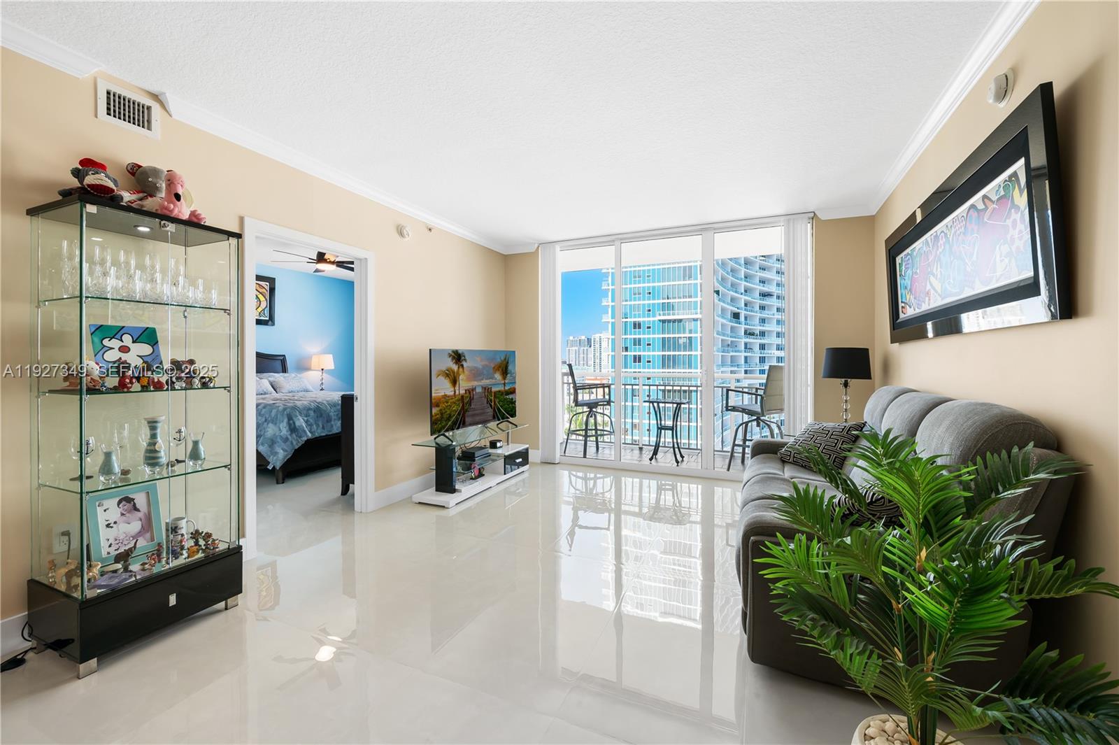 2000 N Bayshore Dr # 1503