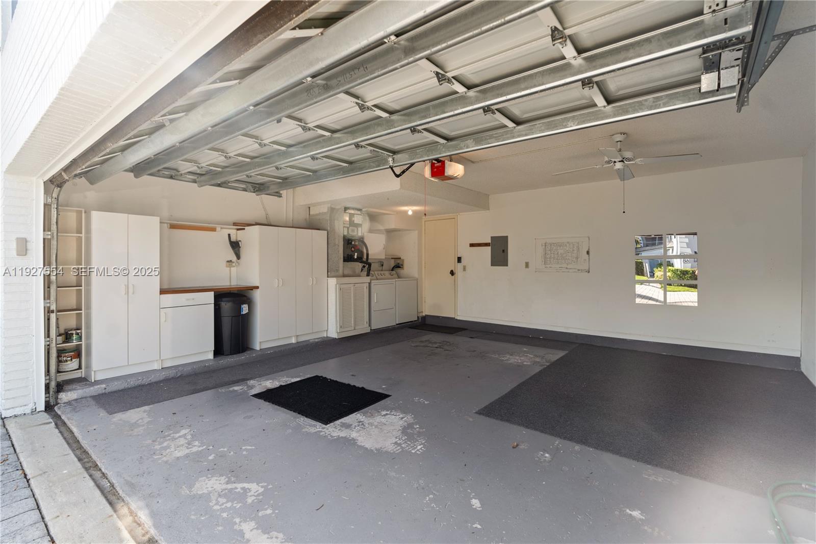 1194 Hillsboro Mile # 33