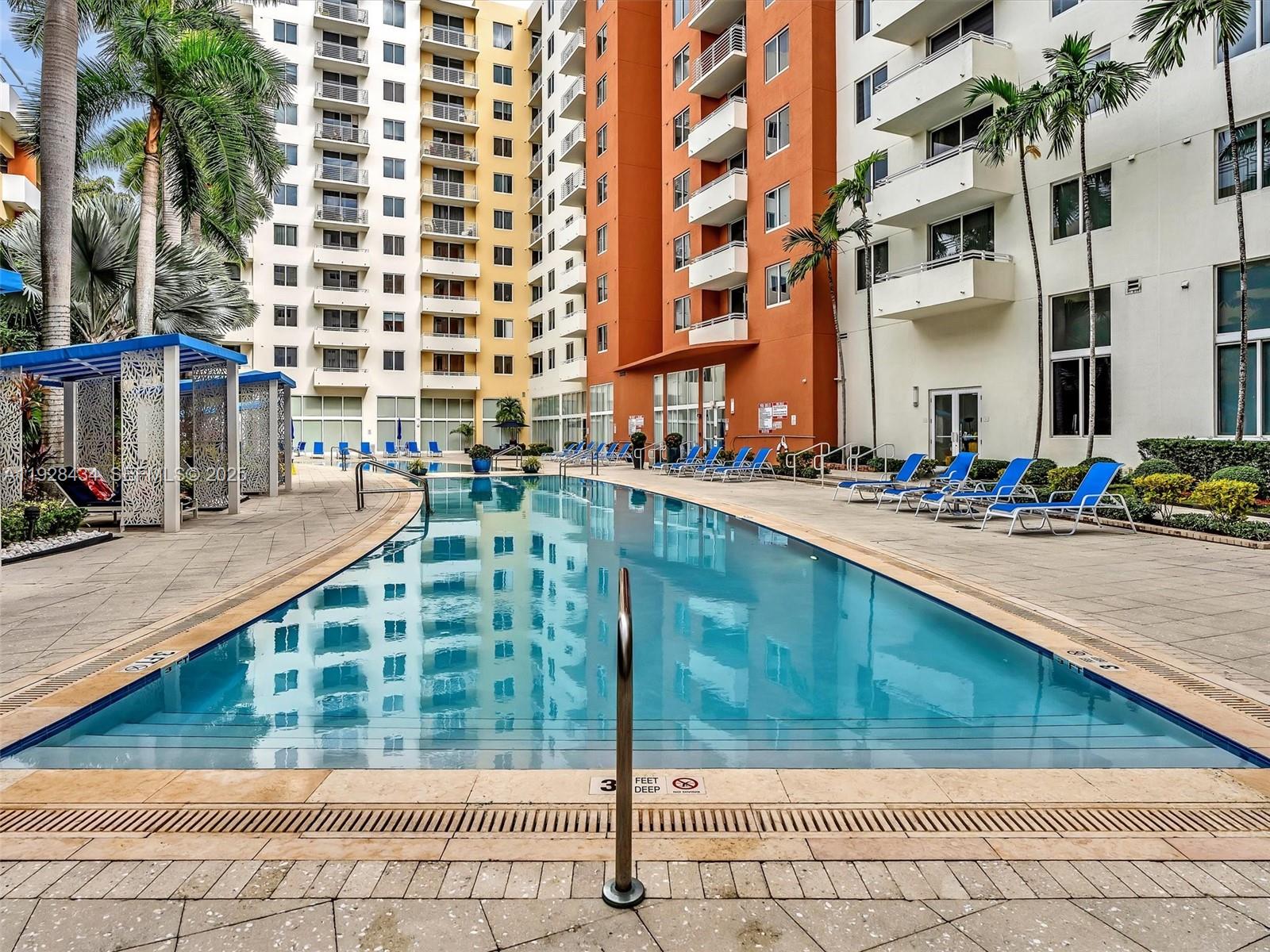 18800 NE 29th Ave # 822