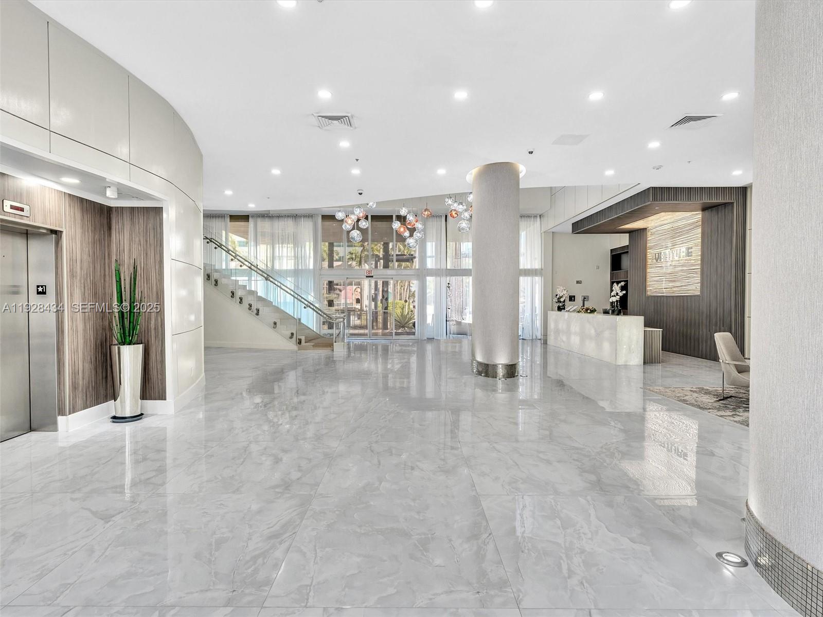 18800 NE 29th Ave # 822