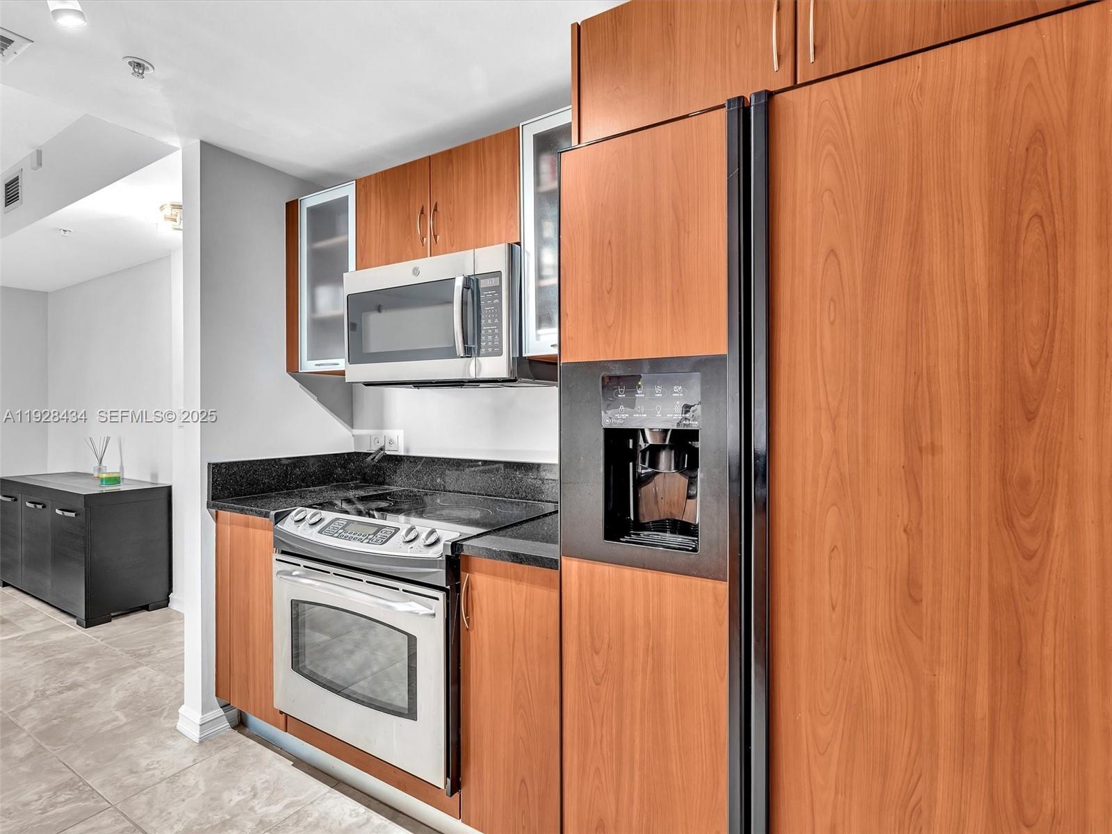 18800 NE 29th Ave # 822