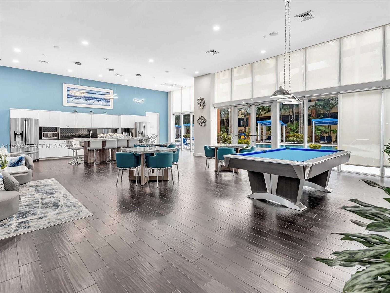 18800 NE 29th Ave # 822