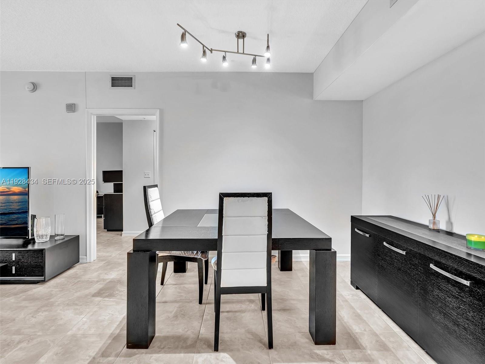 18800 NE 29th Ave # 822