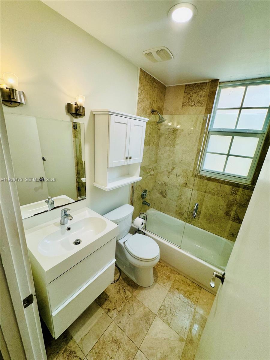 3224 Biscayne Blvd # F2