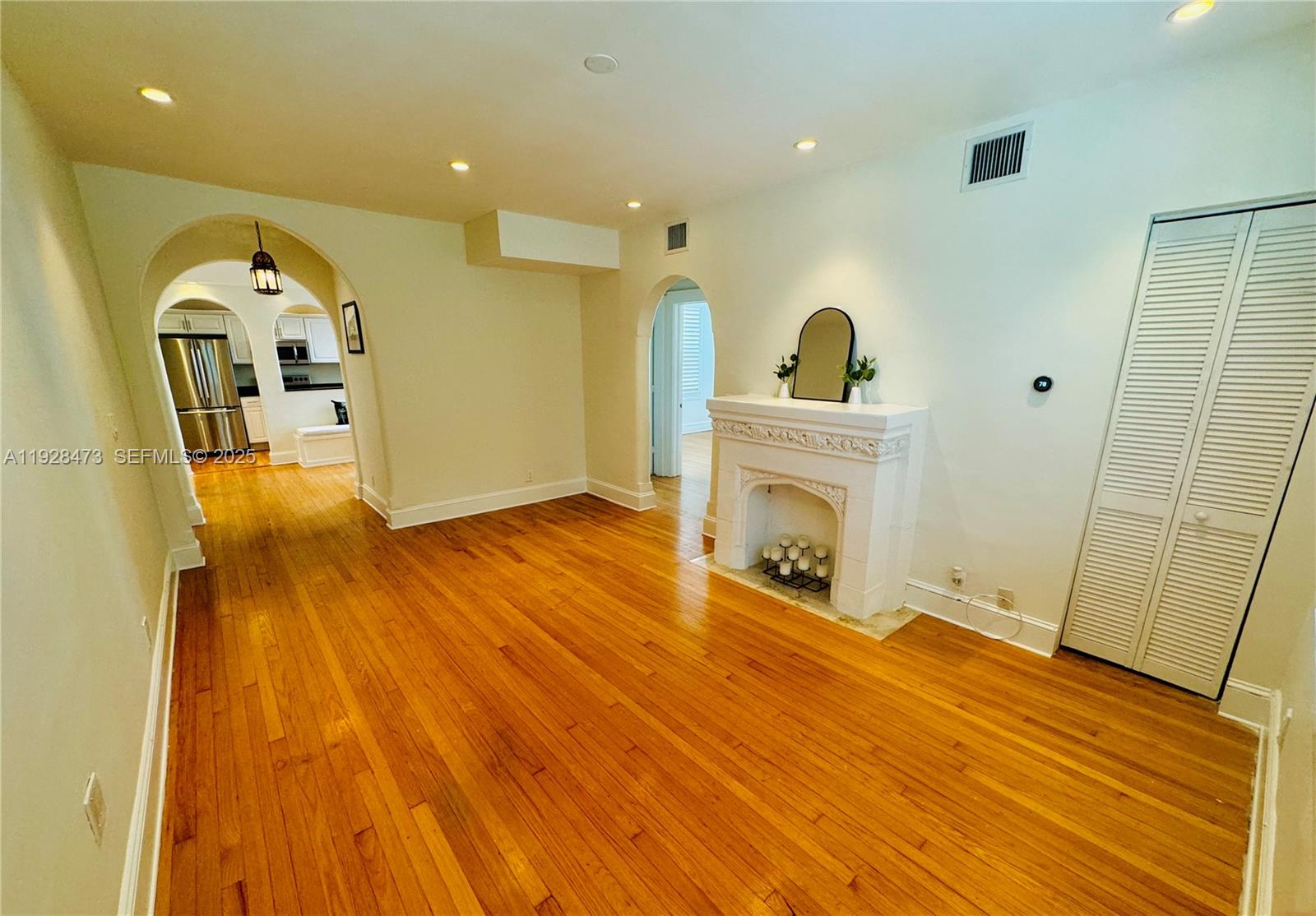 3224 Biscayne Blvd # F2