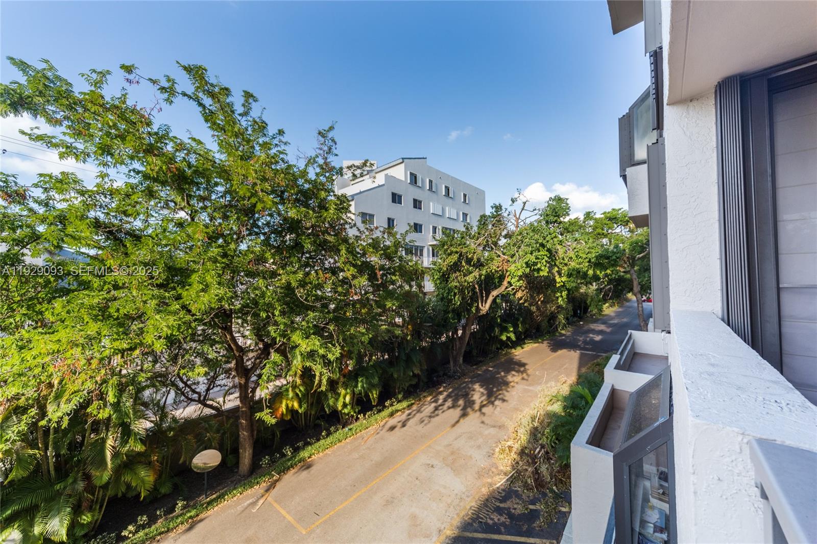 121 CRANDON BL # 248