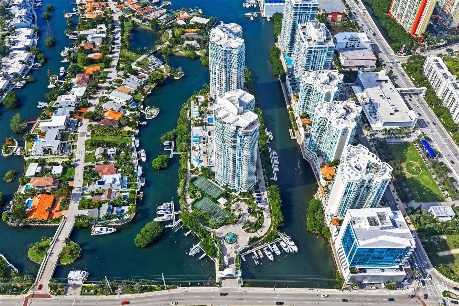 16400 Collins Ave # 4 Unit: TH-4