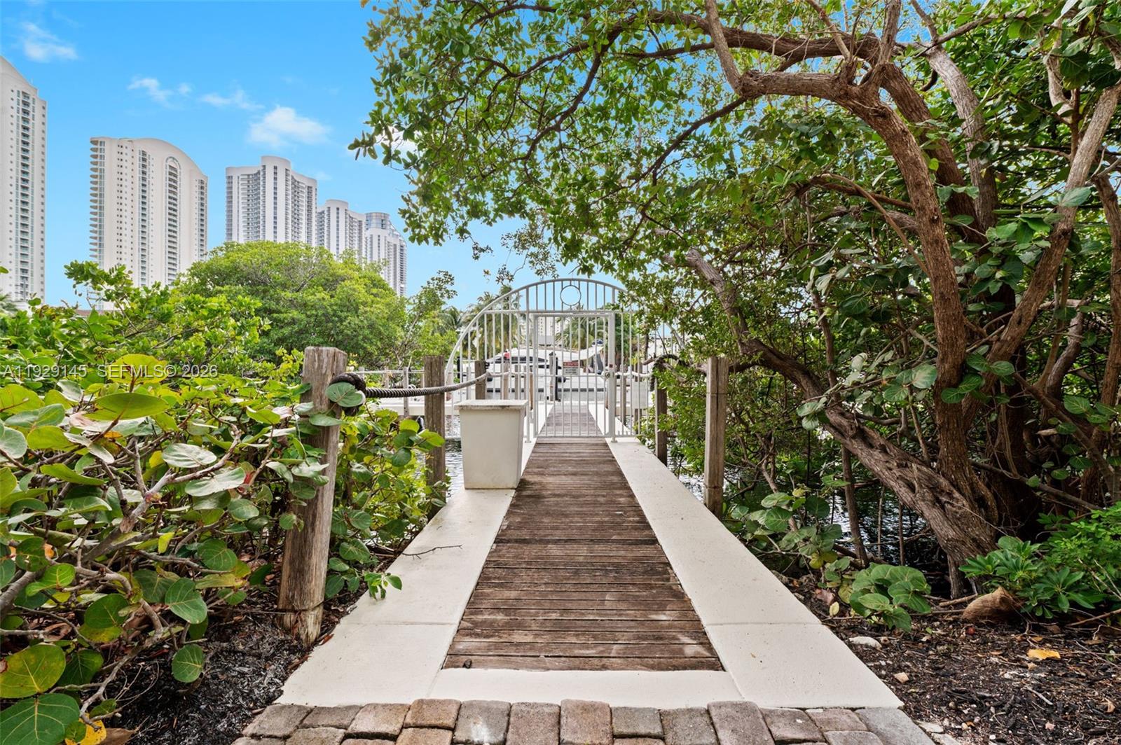 16400 Collins Ave # 4 Unit: TH-4