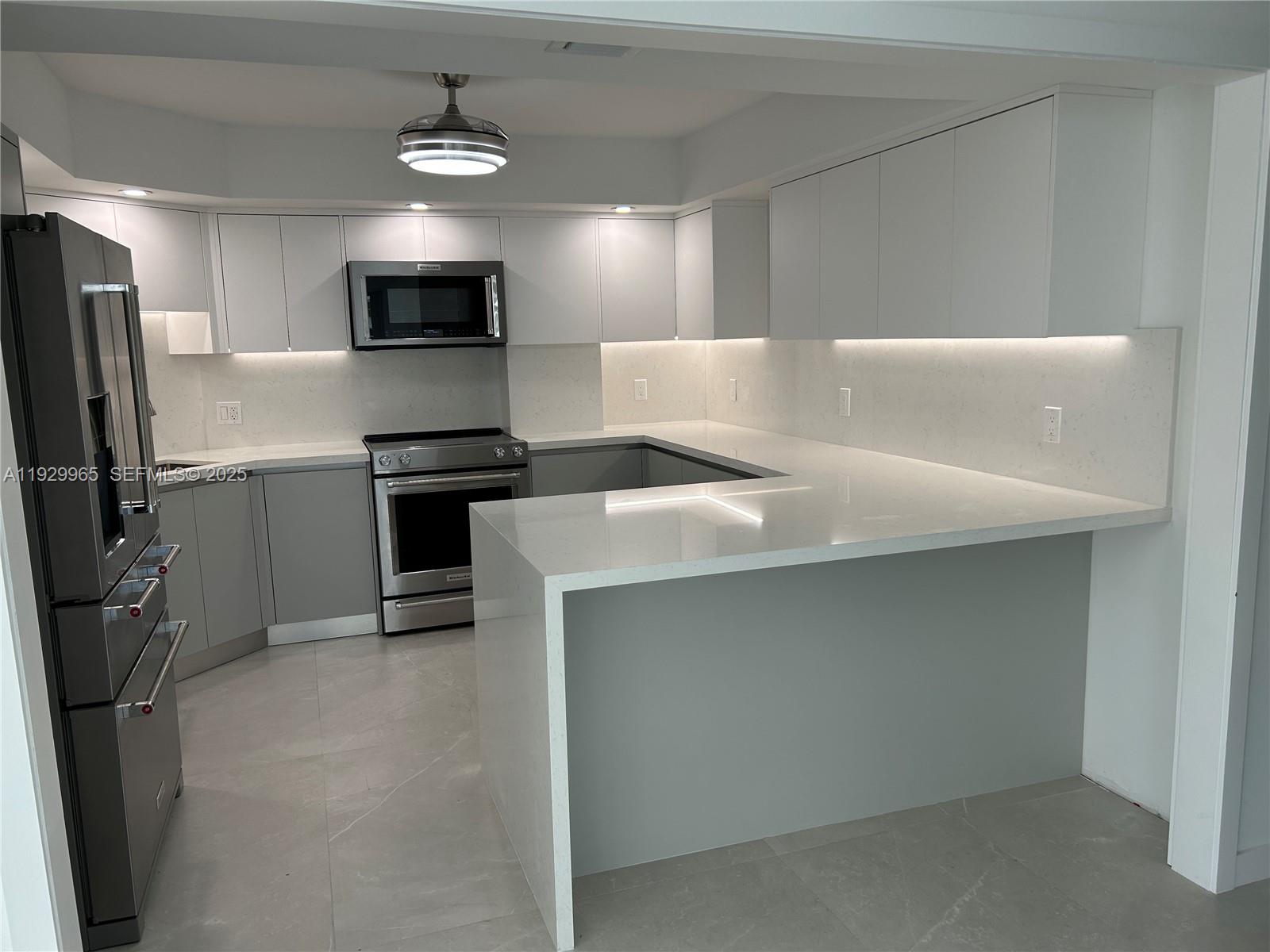 177 Ocean Lane Dr # 715