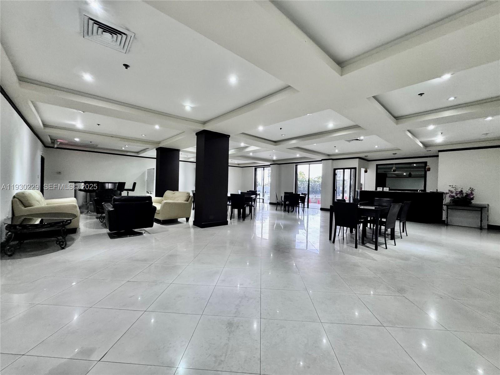 8877 Collins Ave # 402