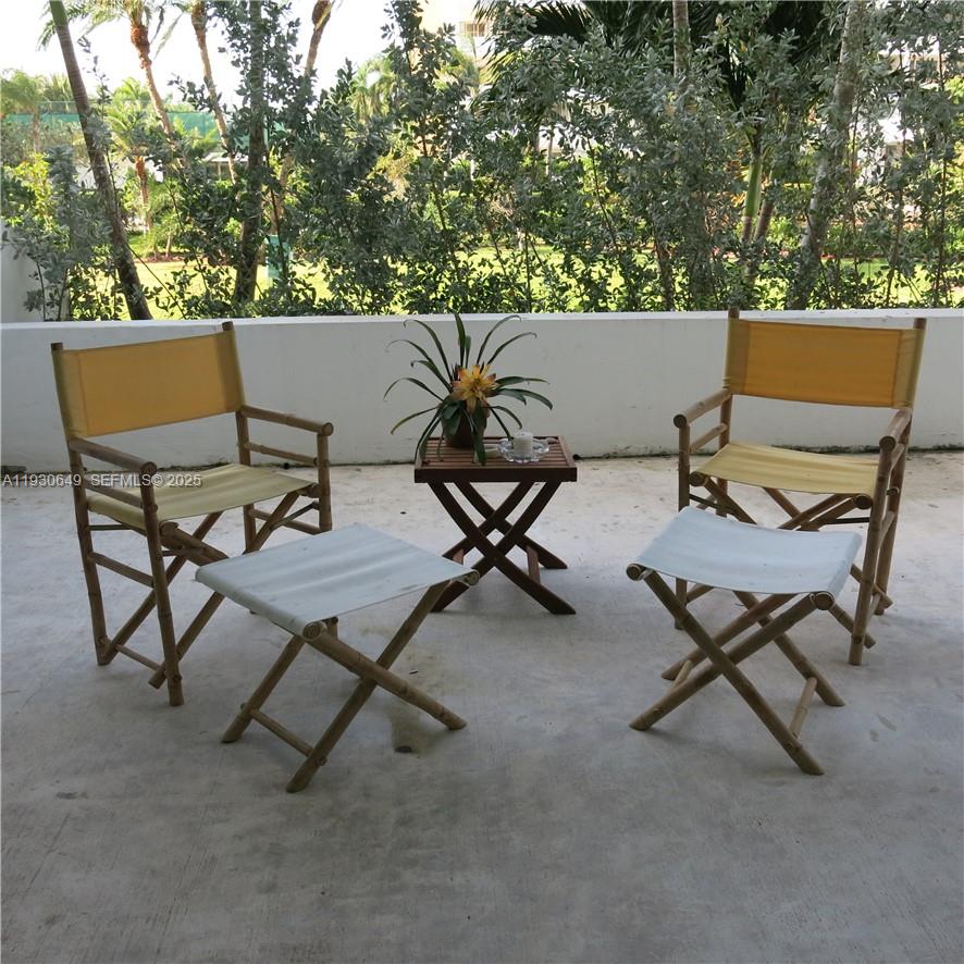 199 OCEAN LANE DR # 102