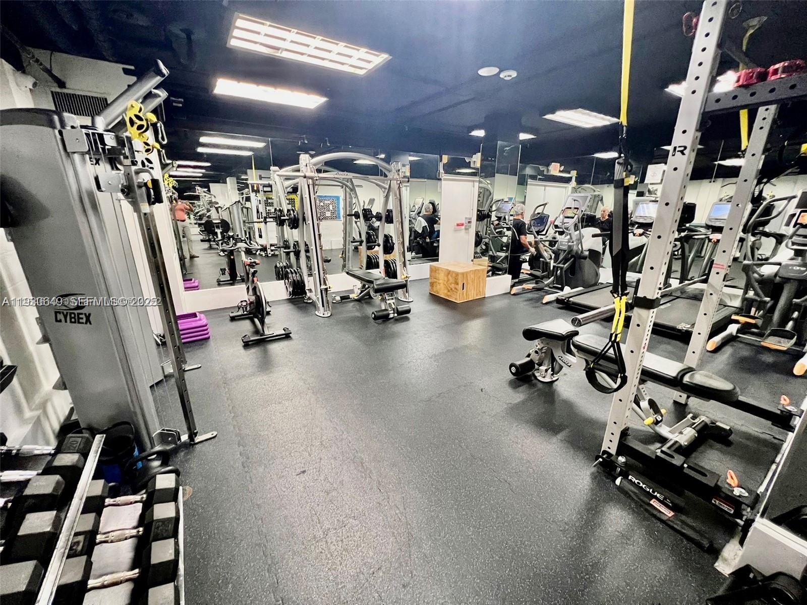 199 OCEAN LANE DR # 102