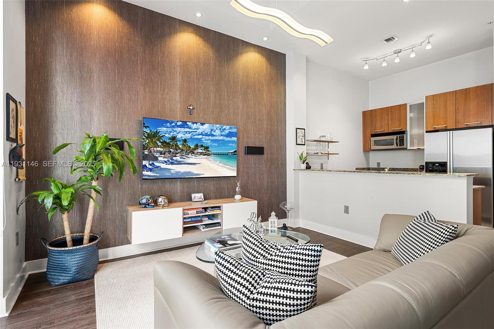 9066 SW 73rd Ct # 405