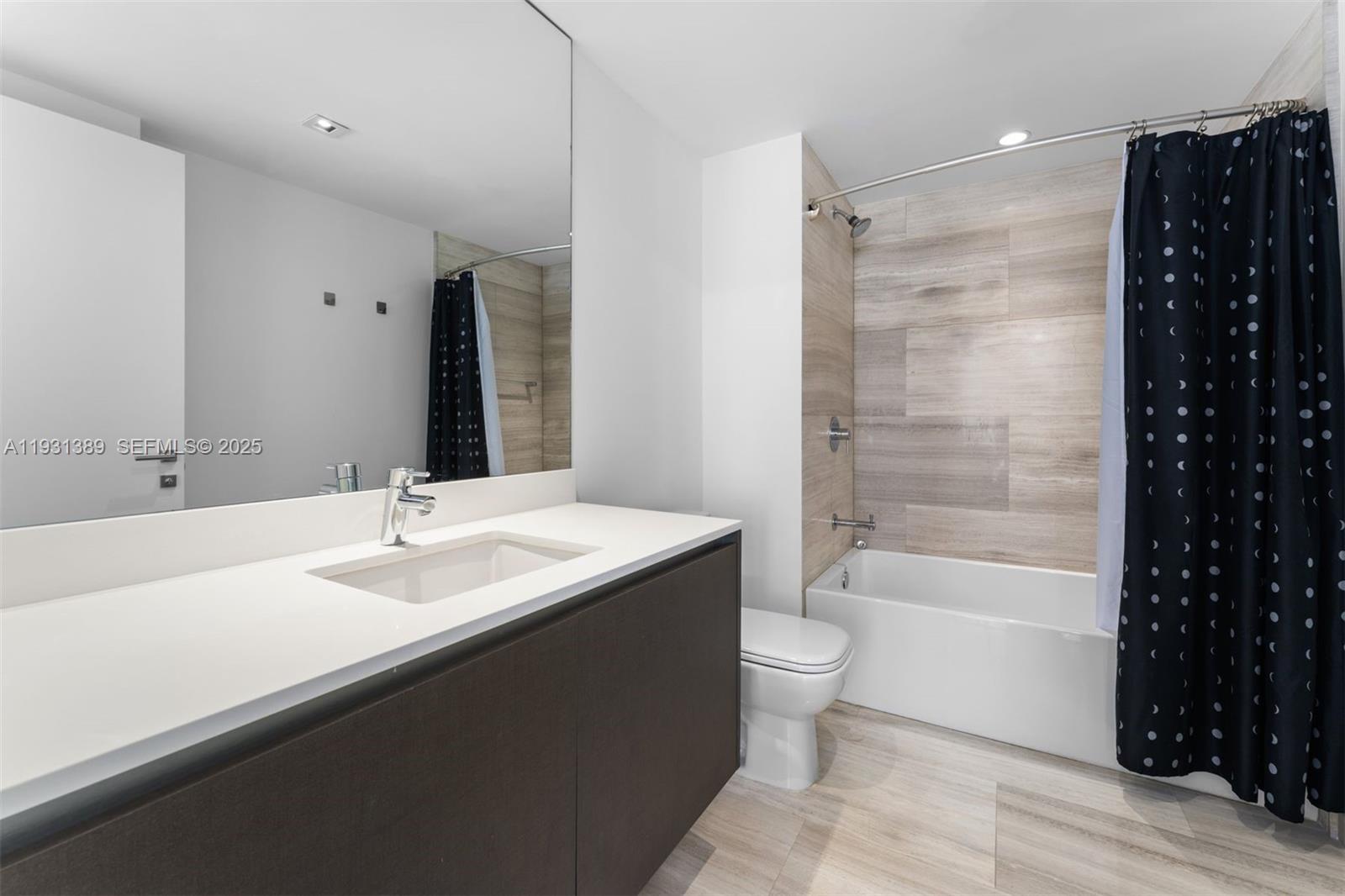 1451 Brickell Ave # 1803