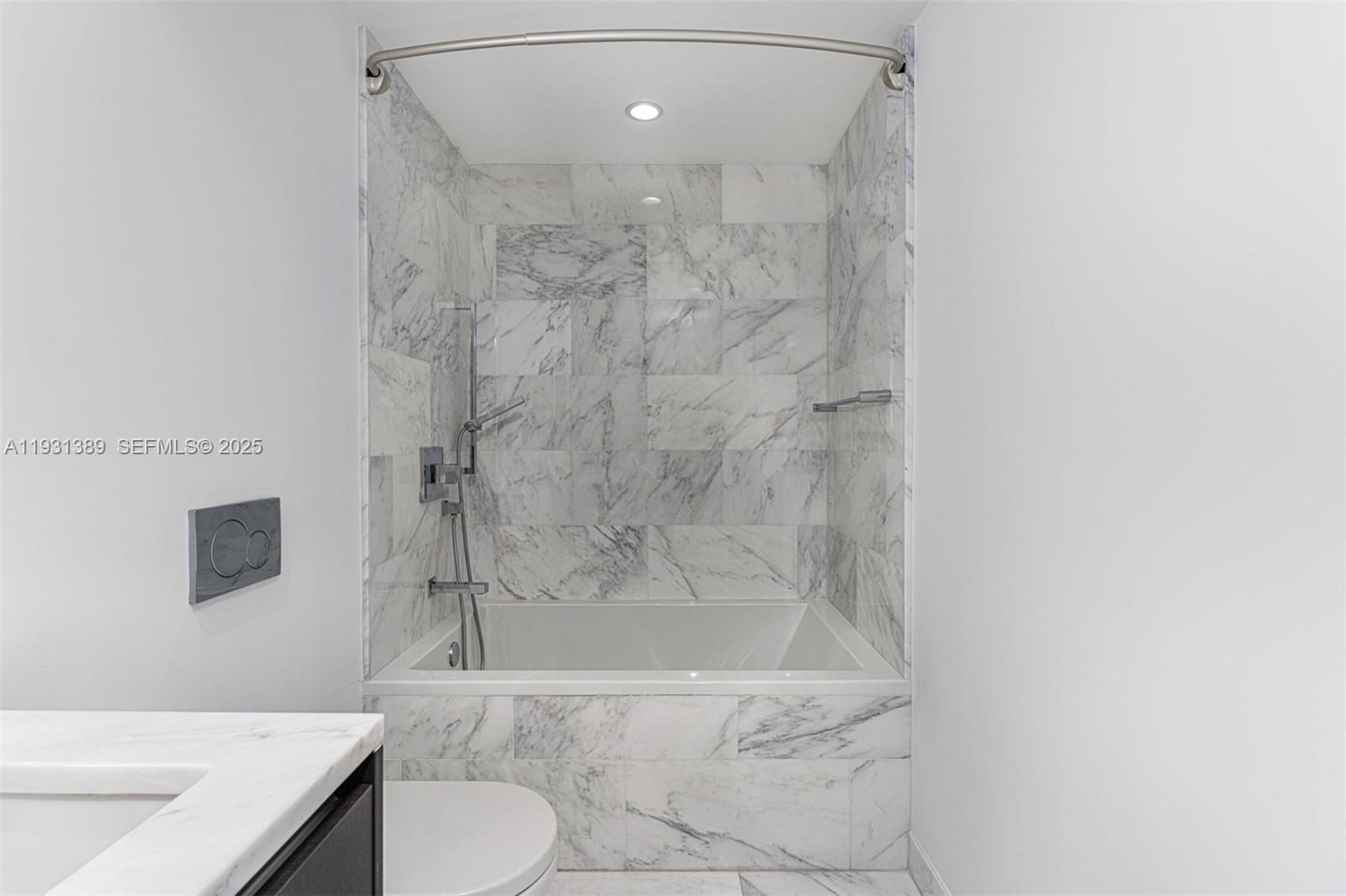 1451 Brickell Ave # 1803