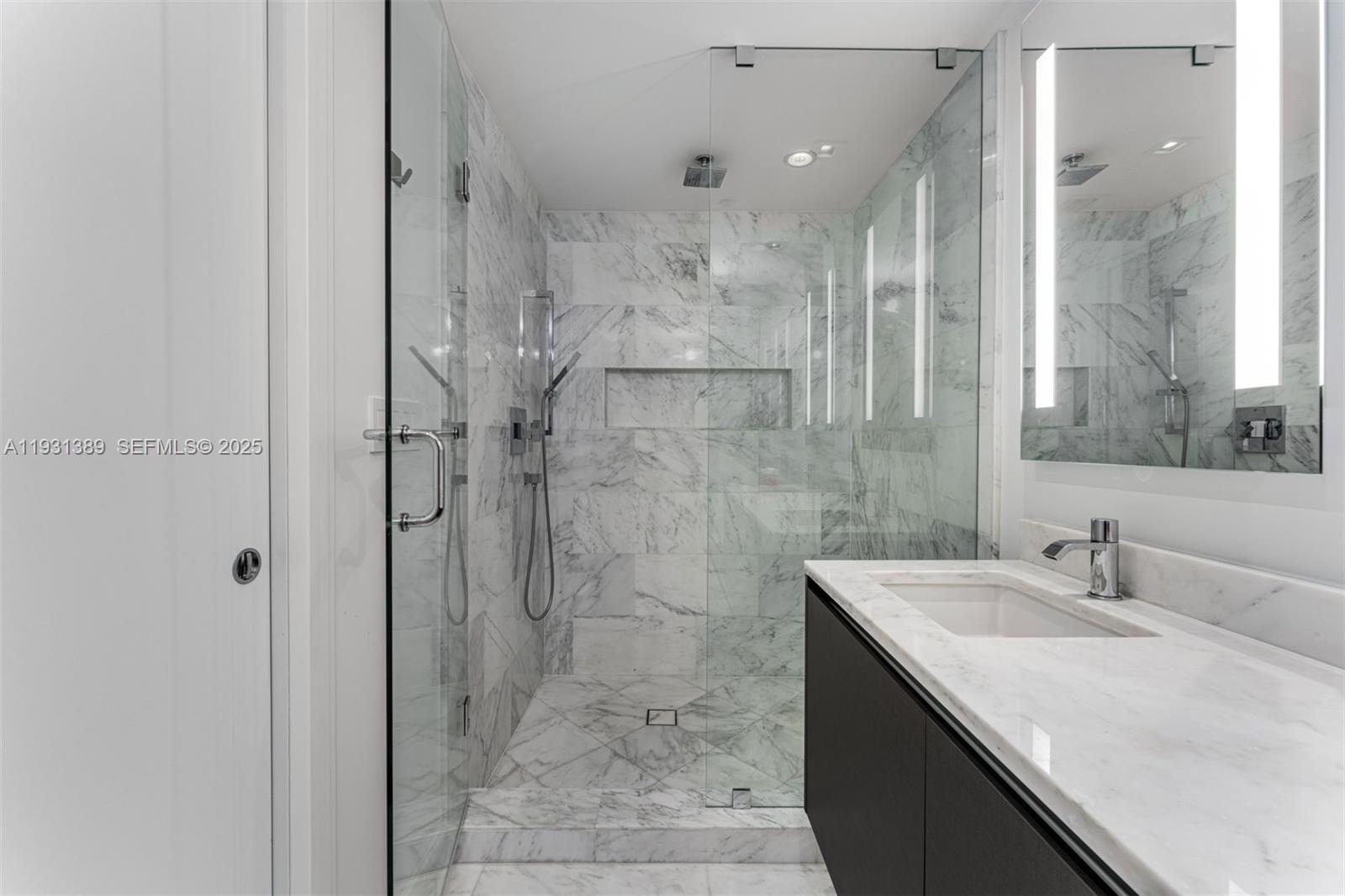 1451 Brickell Ave # 1803