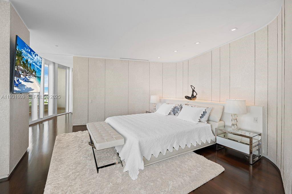 1643 Brickell Ave # 4102