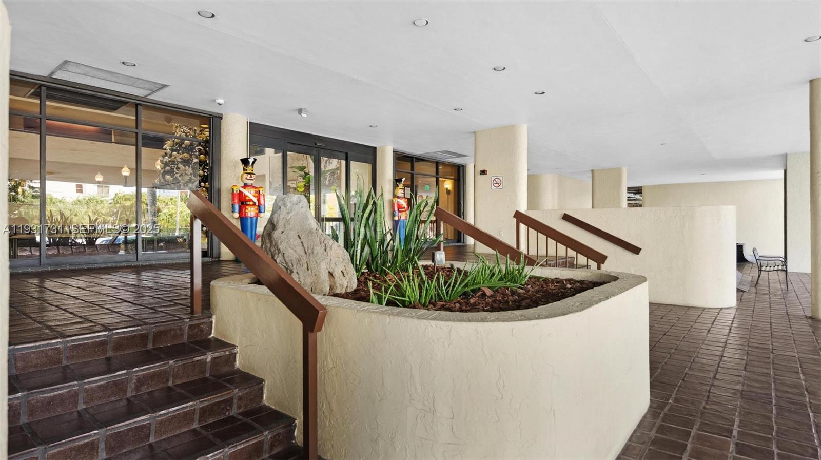 600 Biltmore Way # 510