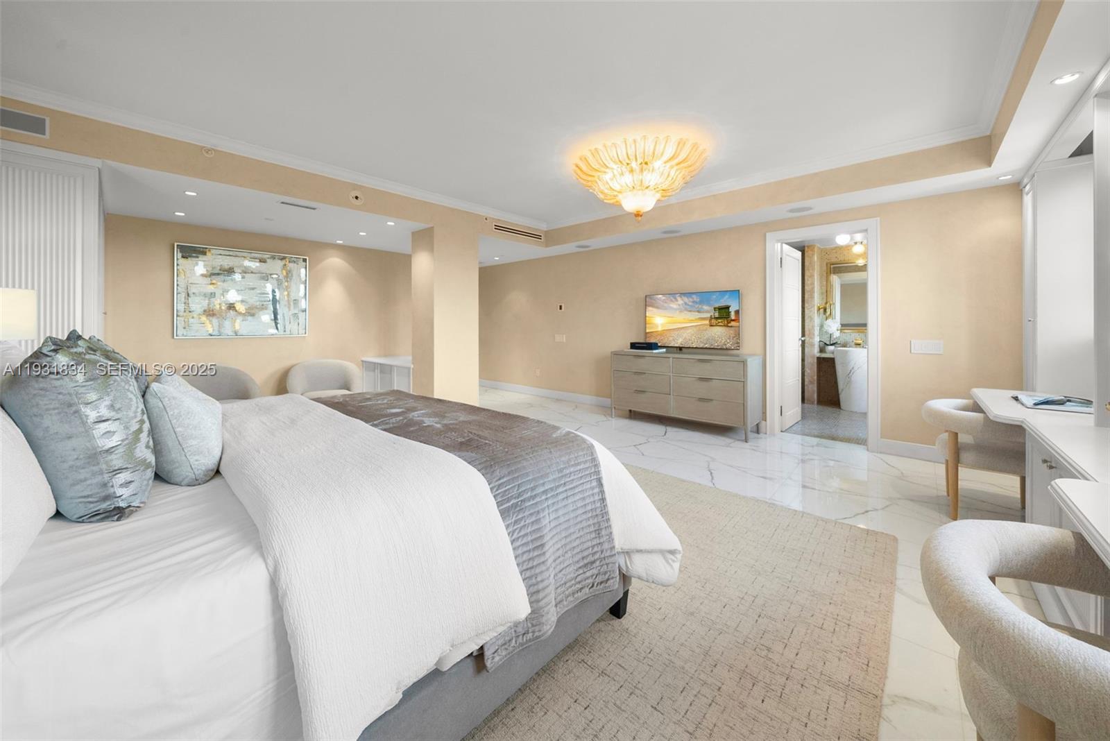 7471 Fisher Island Dr # 7471