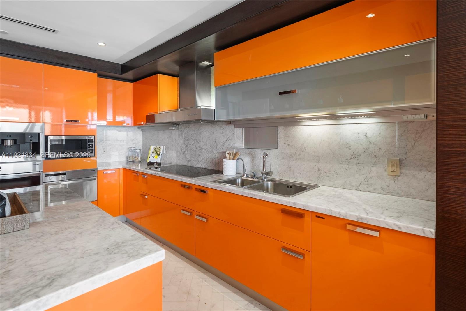 7471 Fisher Island Dr # 7471